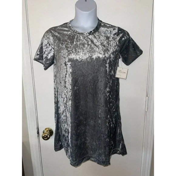 Luxe Collection Dresses & Skirts - Crushed Velvet Gray Dress – Medium, Chic & Stretchy#0278